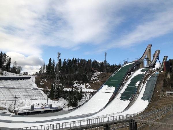 芬兰开普拉滑雪跳台图片